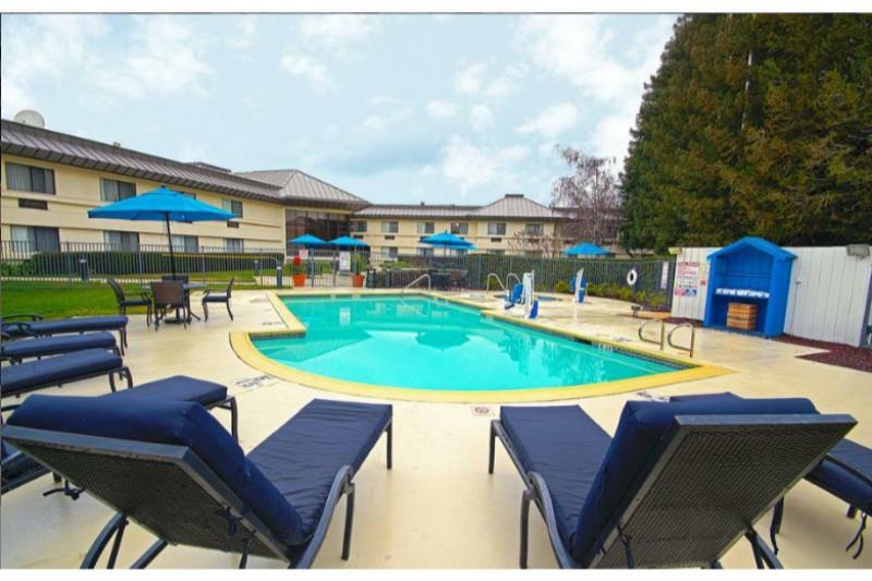 Holiday Inn Express Walnut Creek By Ihg מראה חיצוני תמונה